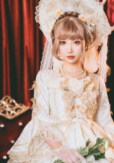 欧美伦理影院免费收看_十万网红美女美酱