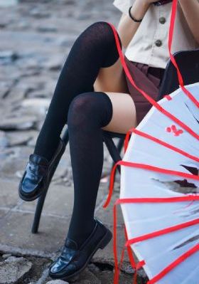 欧美亚洲综合区自拍区_高清完整版免费在线观看