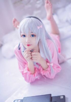 女生头像欧美范街拍_高清电影观看